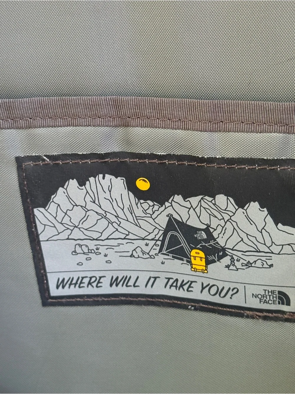 The North Face Men’s Vault Backpack - Peyote Navy/Peyote Beige